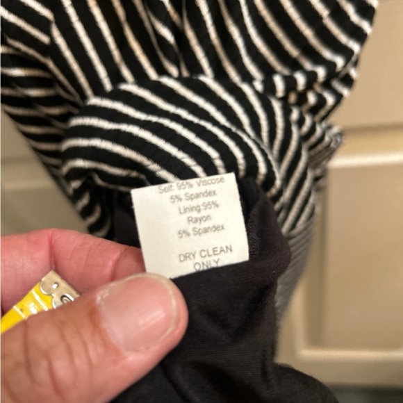 Bailey 44 Tiva Striped Sleeveless Dress With Flattering Fit Size L NWT - Picture 10 of 10